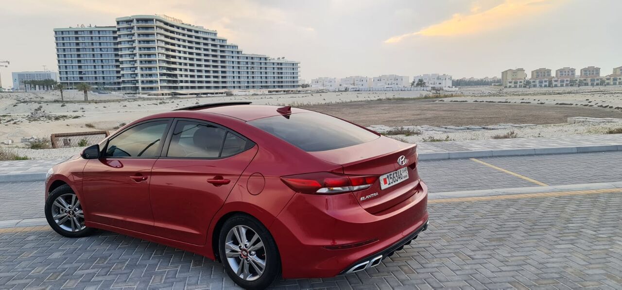Manama, Vehicles, Cars & Trucks , BHD 3100,  HYUNDAI ELANTRA 2.0,  2017,  Automatic,  90000 KM,  Hyundai Elantra, Single Used Very Clean ,ready To Drive Car.