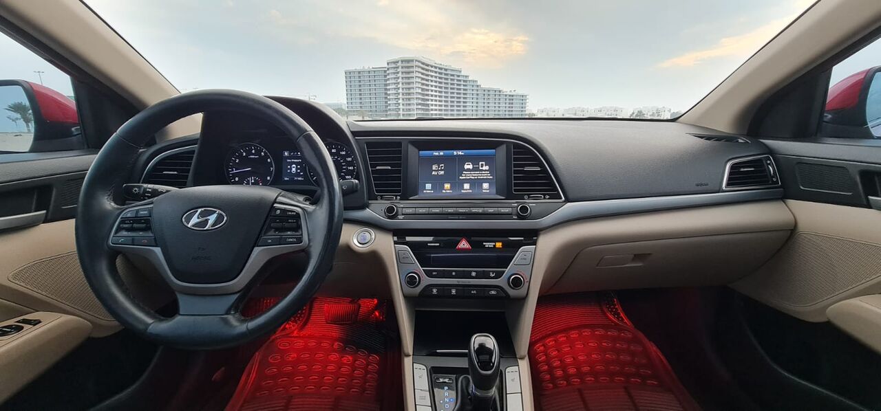 Manama, Vehicles, Cars & Trucks , BHD 3100,  HYUNDAI ELANTRA 2.0,  2017,  Automatic,  90000 KM,  Hyundai Elantra, Single Used Very Clean ,ready To Drive Car.