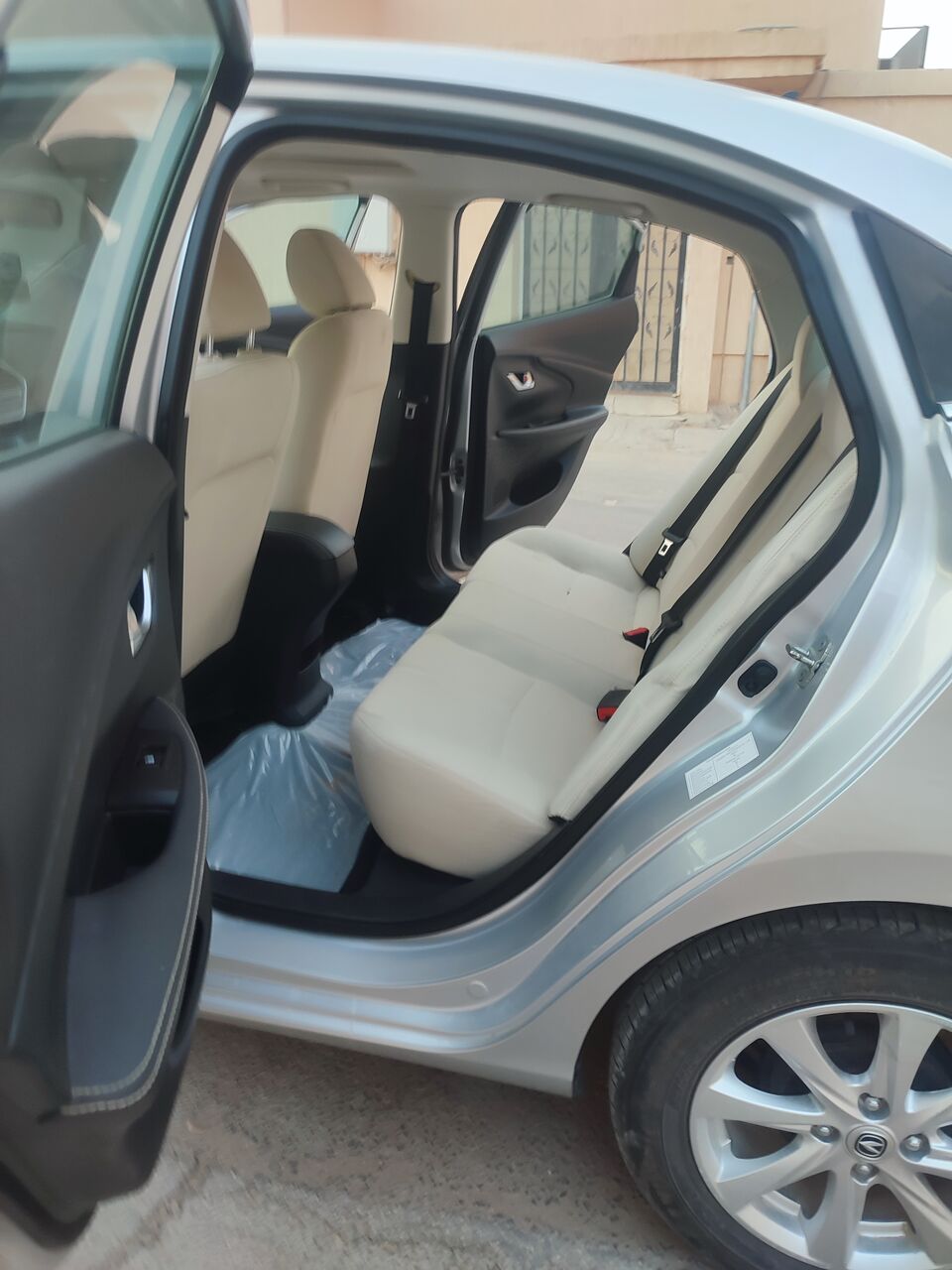 Riyadh, Vehicles, Cars & Trucks , SAR 28000,  Changan Alsvin,  2023,  Automatic,  64350 KM,  Top Model, All , Sunroof, Alloy Rims, Large LCD,  Back Camera/sensors. Low Odom