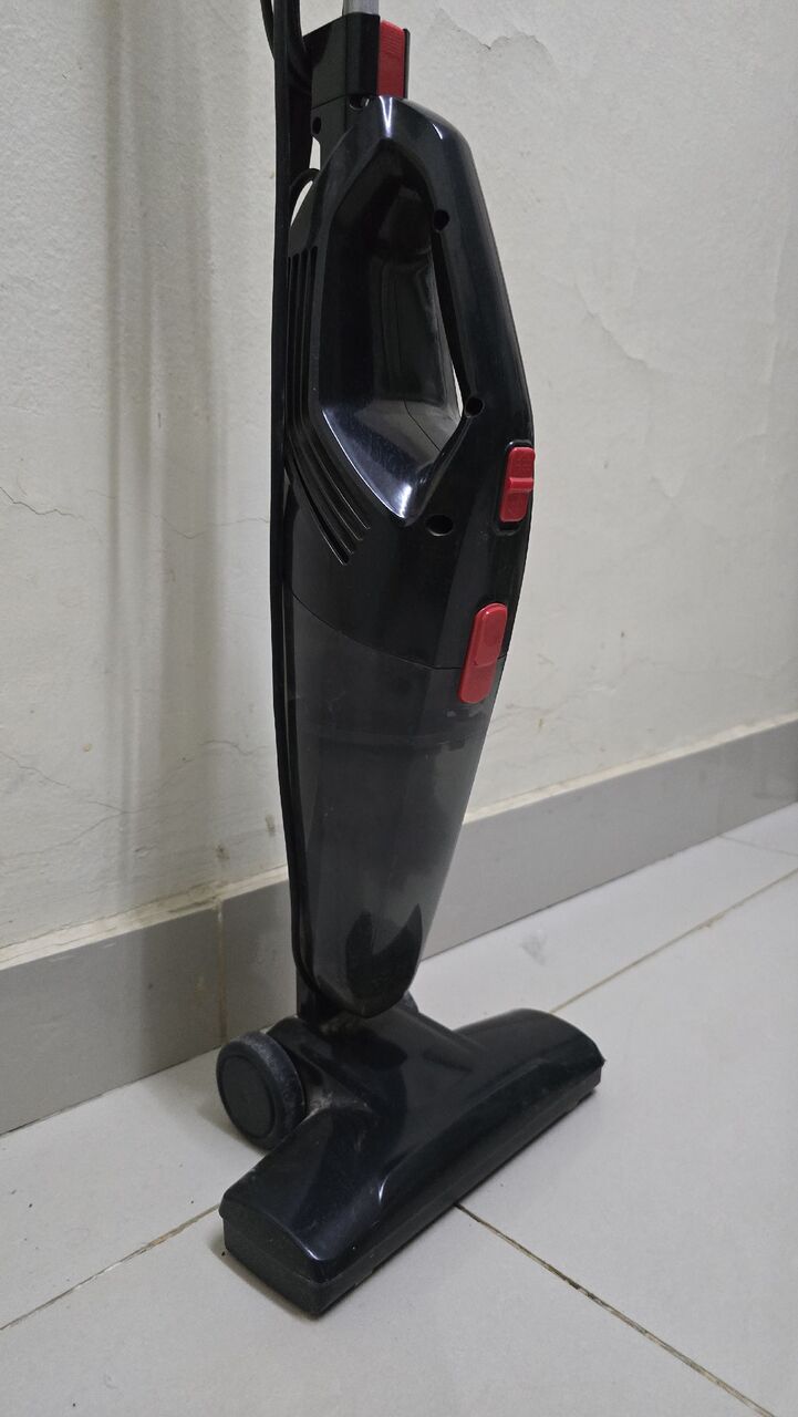 Al Malaz, Household Items, SAR 120,  Wired Walking Cleaner ( Less Used - Less Than One Year Old)