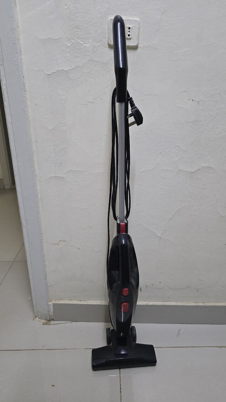 Al Malaz, Household Items, SAR 120,  Wired Walking Cleaner ( Less Used - Less Than One Year Old)