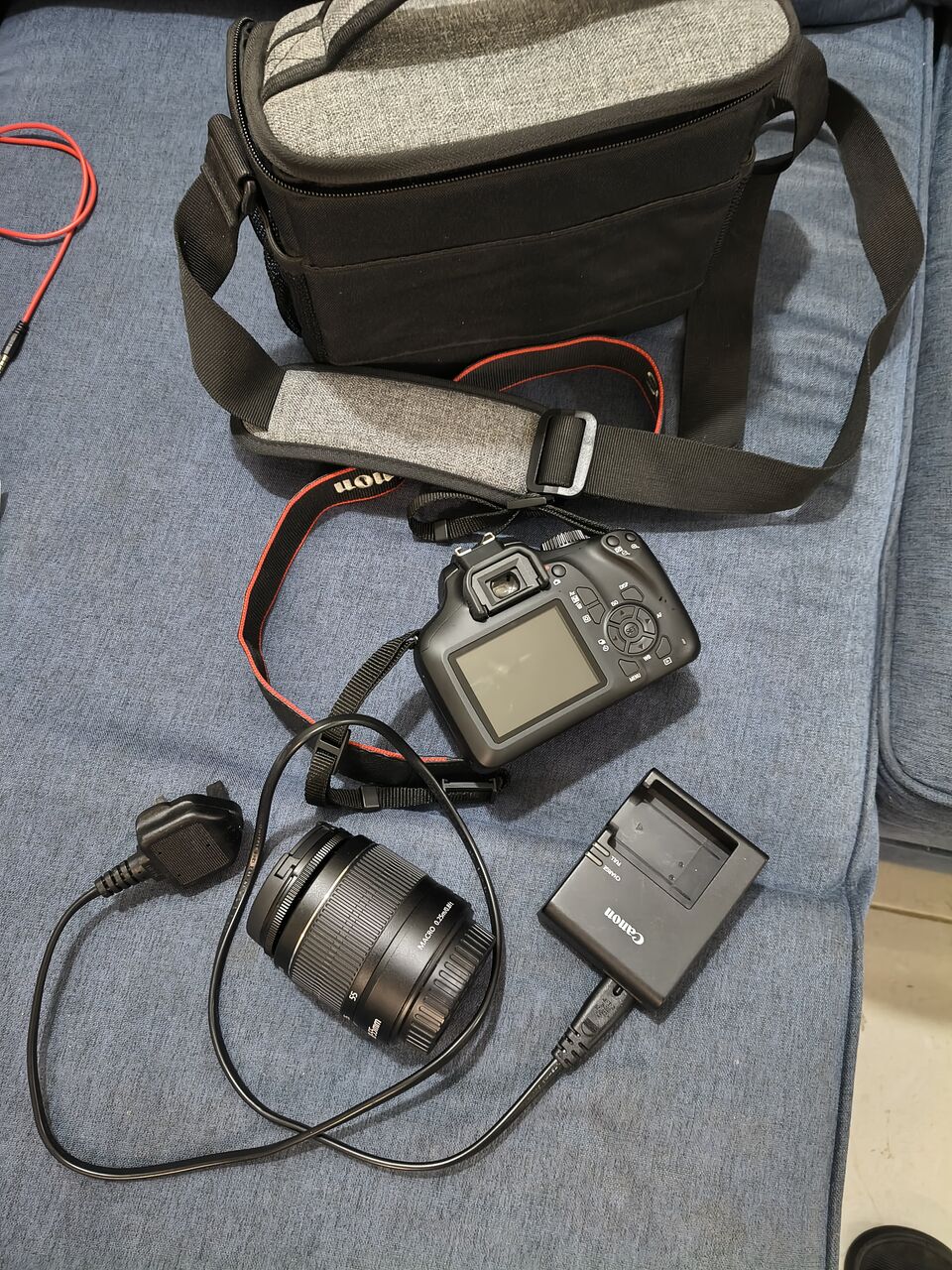 Yanbu, Electronics, SAR 1000,  Digital Camera Canon EOS 4000D In Good Condition
