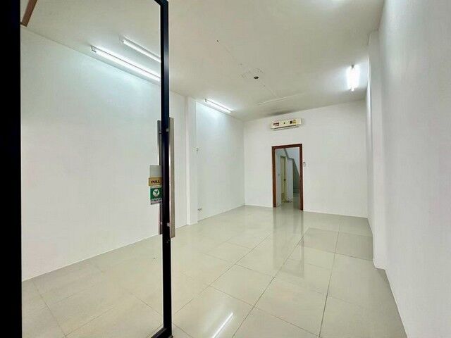 Bangkok, Villas, THB 15000,  38 Sq. Feet,  ให้เช่าออฟฟิศราคาถูก  ทำเลดี ใกล้ห้