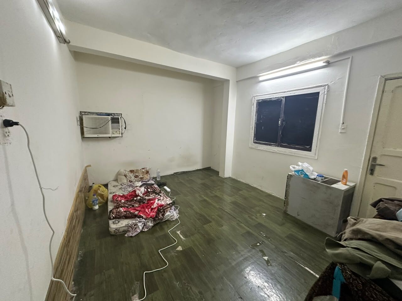 Al Khobar Al Shamalia, Bedspace For Rent, SAR 350/month,  Bed Space Available: 350 Per Month (including Water And Wifi)