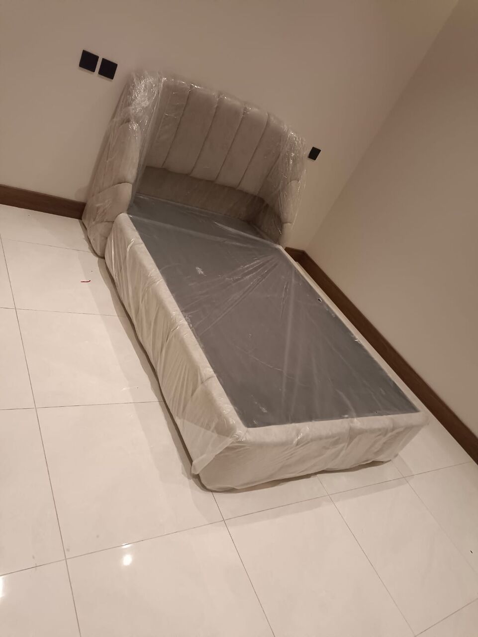Jeddah, Furniture, SAR 1,  New Classic And Premium Quality Bedroom Furniture Set
