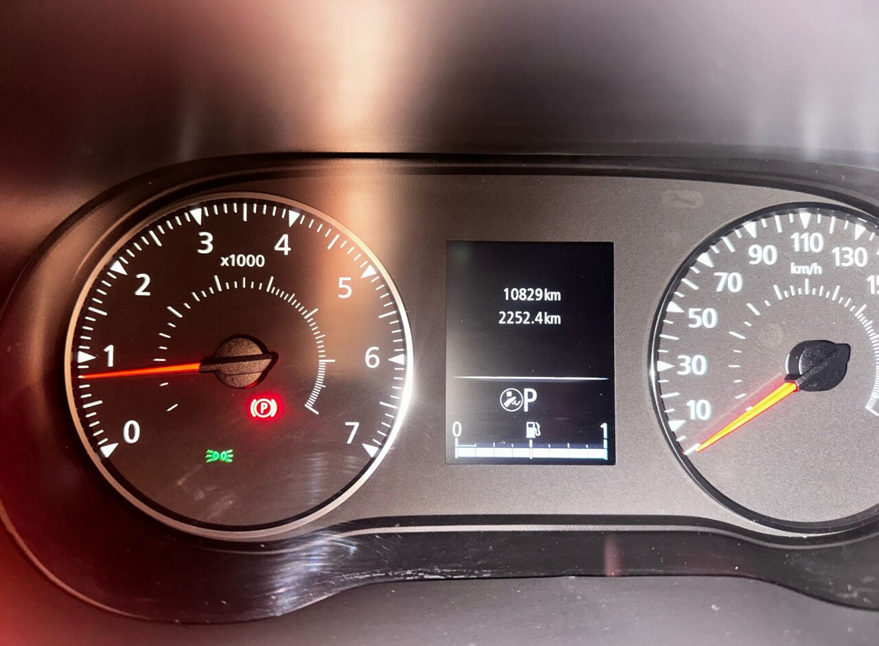 Riyadh, Vehicles, Cars & Trucks , SAR 47500,  Renault,  2024,  Automatic,  10000 KM,   Duster - Low Mileage - Very Clean