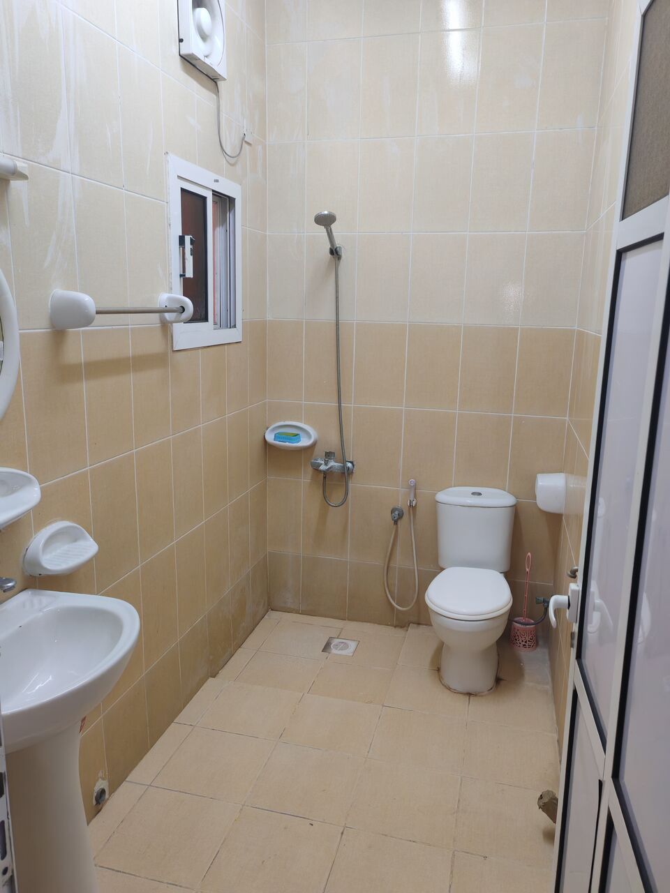 East Riffa, Rooms for Rent, BHD 65/month,  Room For Rent-65+Ewa