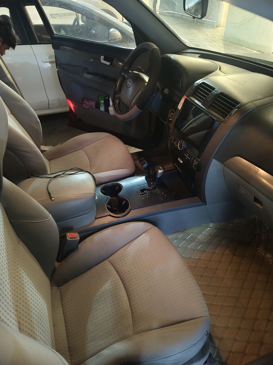 Khobar, Vehicles, Cars & Trucks , SAR 15500,  KIA MOHAVE,  2009,  Automatic,  280000 KM,