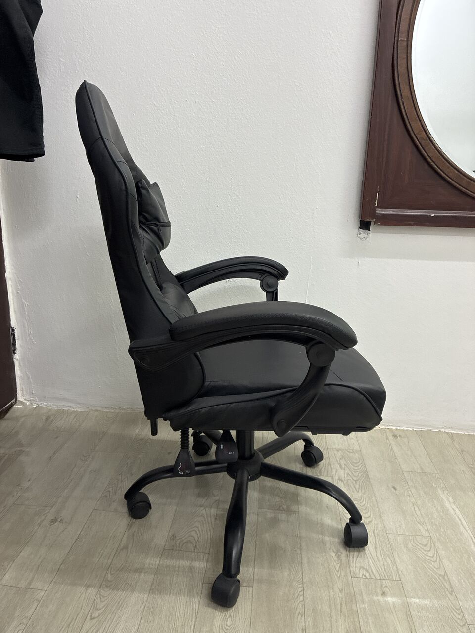 Al Wizarat, Furniture, SAR 200,  Study Table And Revolving Chair