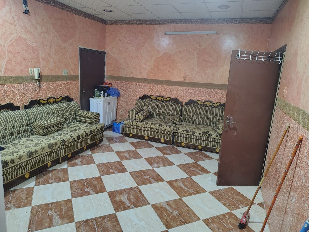 Abqaiq, Apartments, Flats, Houses & Villas, SAR 800/month,  1 BR,  FULL FURNISHED ROOM FOR BACHELOR &ndash; AVAIL NOV 1st, 800$ - SHARED KITCHEN,WASH ROOM & HALL