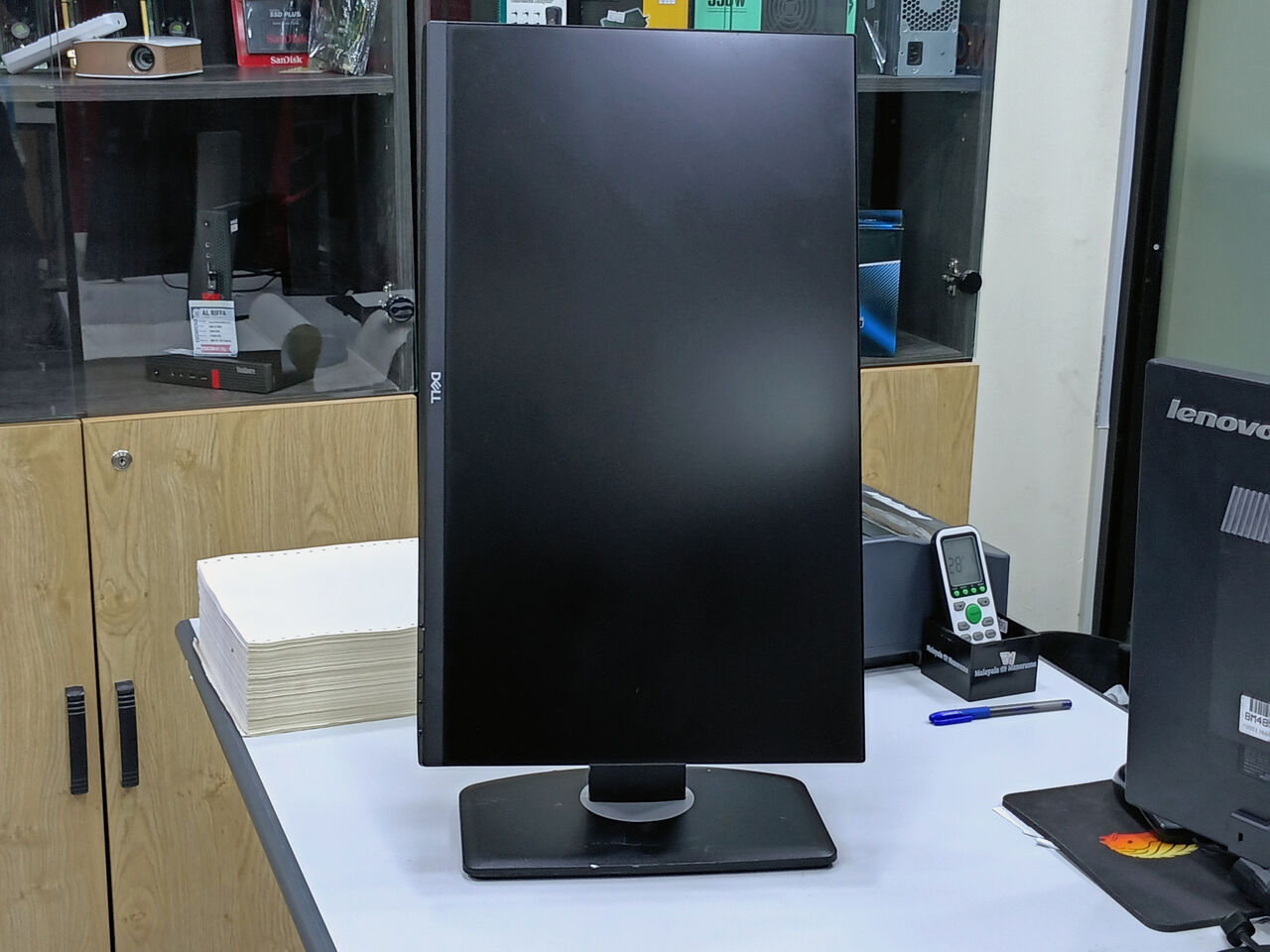 Riffa, Computers, BHD 30,  Dell P2419H 24-Inch Professional IPS Monitor (HDMI/DP/VGA/USB) - BD 30