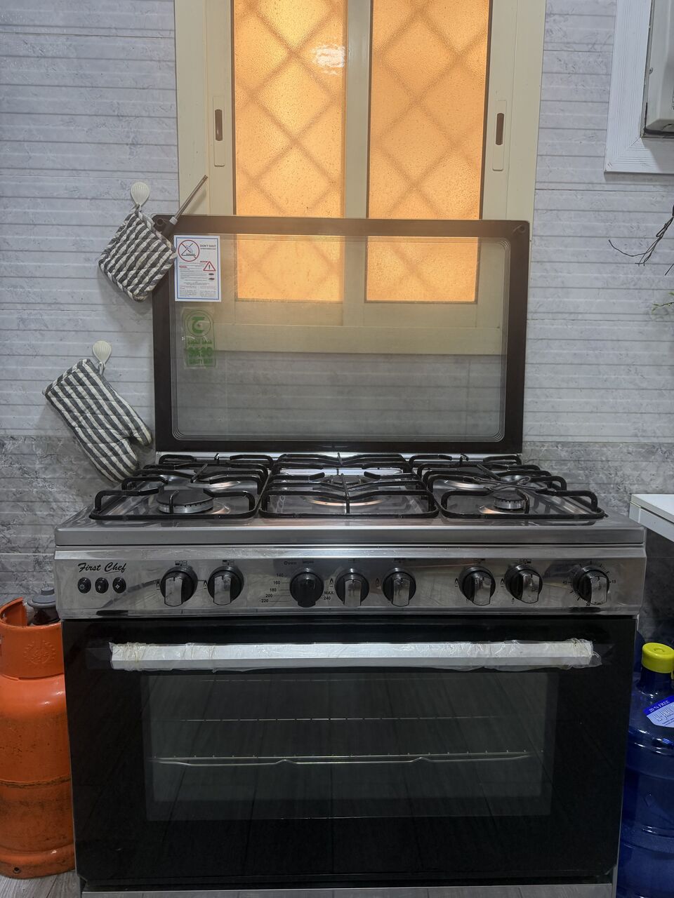 Riyadh, Furniture, SAR 750,  First Chef Gas Cooker With Oven &ndash; Excellent
