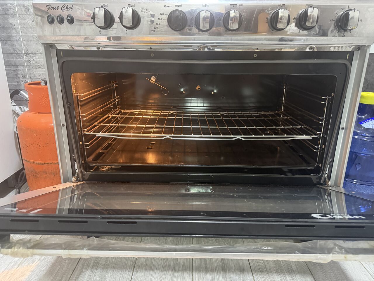 Riyadh, Furniture, SAR 750,  First Chef Gas Cooker With Oven &ndash; Excellent