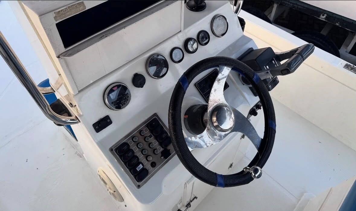 Manama, Boats, BHD 8200,  29 Foot Boat With Twin Suzuki 250hp (In Very Good Condition)