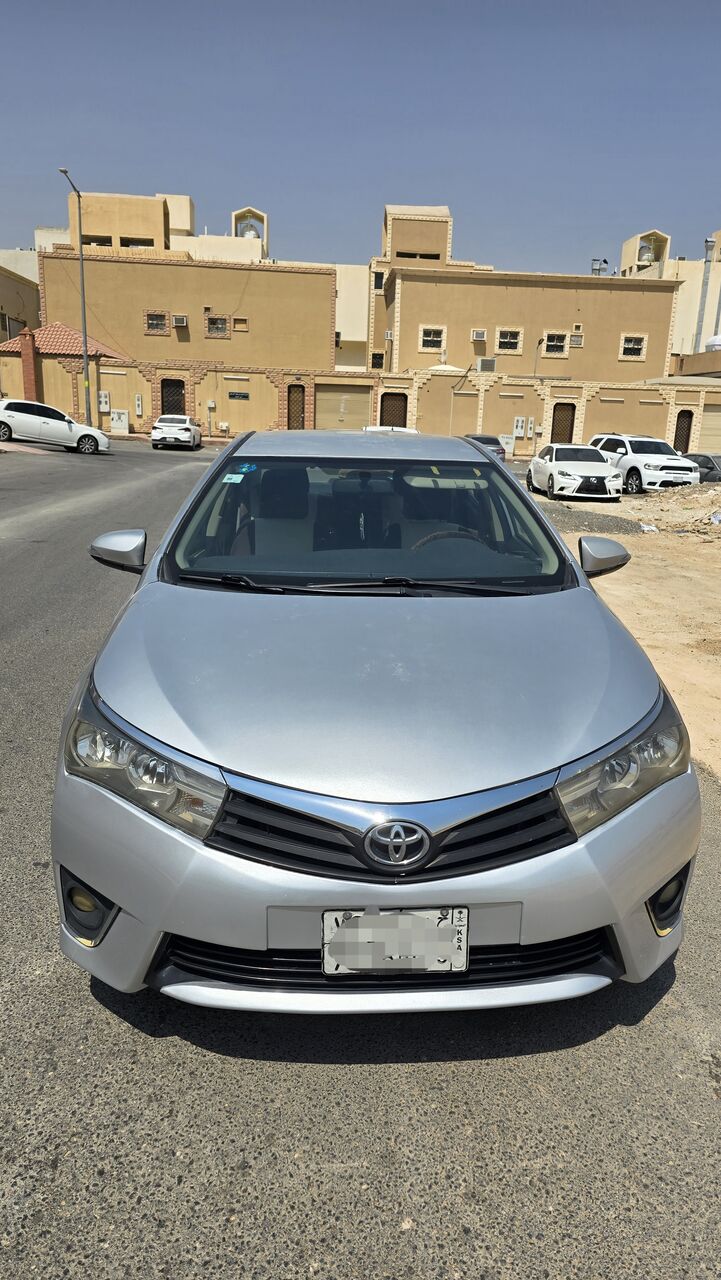 Al Malaz, Vehicles, Cars & Trucks , SAR 34000,  Toyota Corolla,  2015,  Automatic,  275350 KM,  Corolla 1.6 Gli