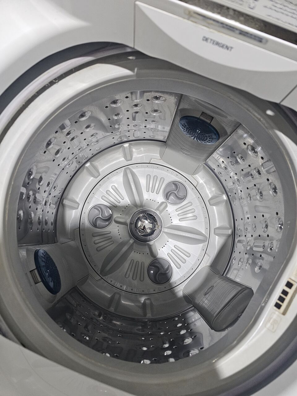 Riyadh, Electronics, SAR 600,  LG Washing Machine 11 Kg