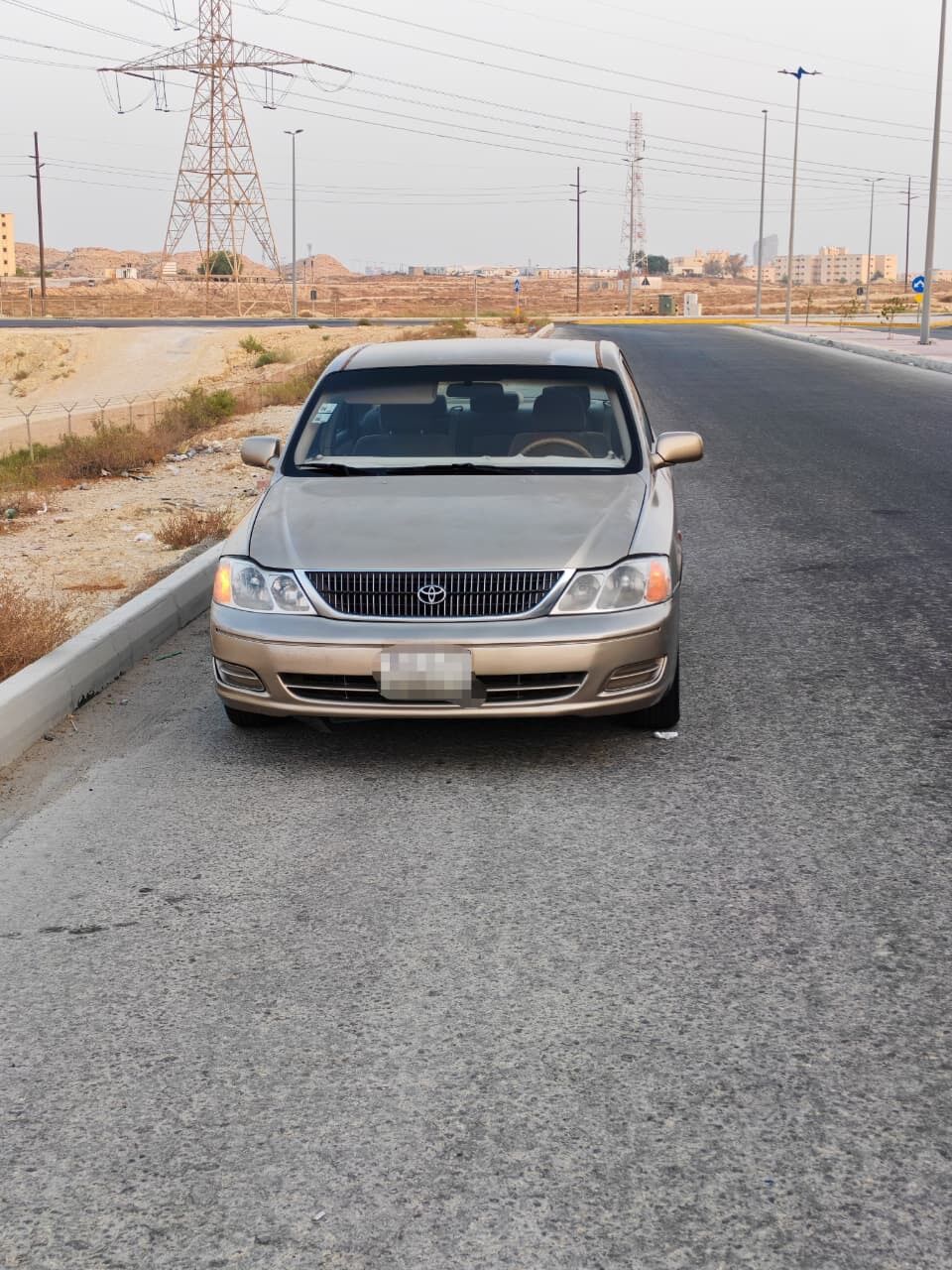 Khobar, Vehicles, Cars & Trucks , SAR 13500,  Toyota Avalon,  2001,  Automatic,  333777 KM,