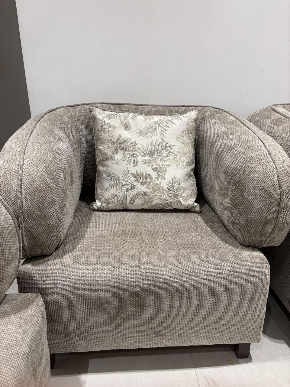 Riyadh, Furniture, SAR 1800,  Premium Sofa Set &ndash; Rarely Used | Excellent Condition
