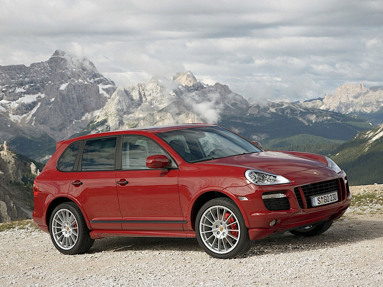 Manama, Items Wanted, WANTED PORSCHE CAYENNE 2007-2010
