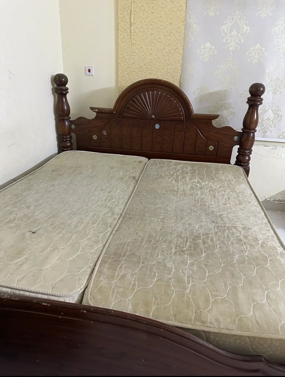 Jidhafs, Household Items, 15,  Bed Sofa Table Cupboard  For Sale