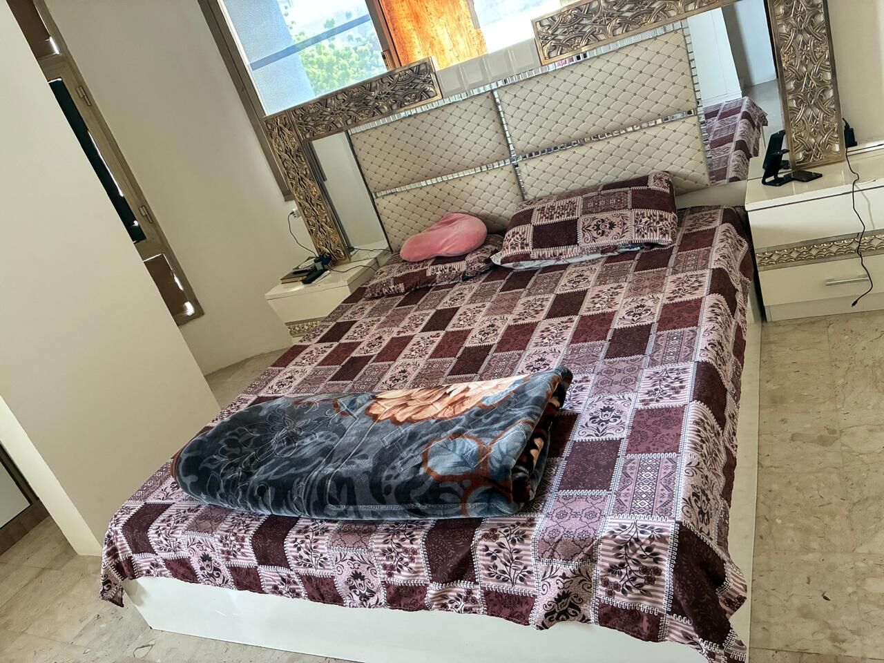 Jeddah, Furniture, SAR 900,  Complete Modern Bed Set (Hydraulic) - SAR 900