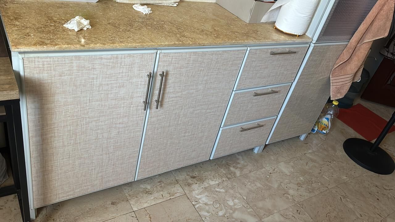 Jeddah, Household Items, SAR 700,  Kitchen Cabinets - Almost New - 700
