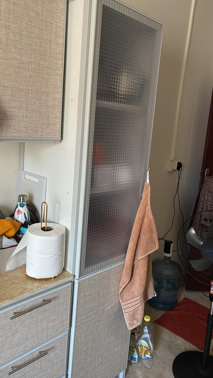 Jeddah, Household Items, SAR 700,  Kitchen Cabinets - Almost New - 700
