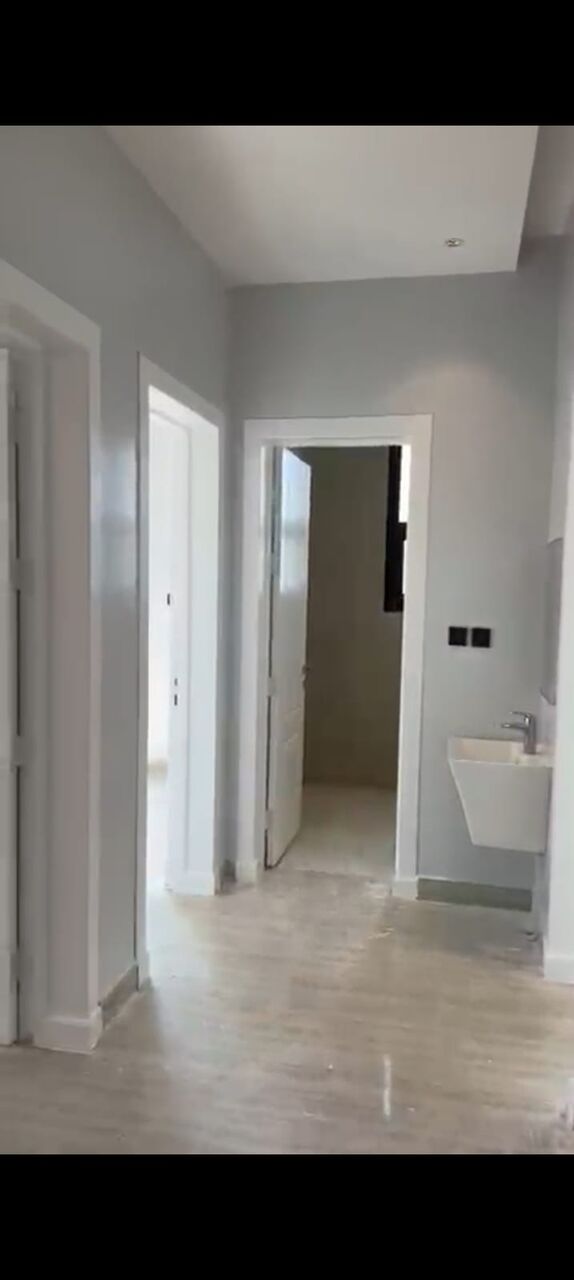 Al Rawdah, Apartments, Flats, Houses & Villas, SAR 48000/year,  4 BR,  Family Apartment With Lift Large 4 Beadrooms 3 Bath Kitchen Hall All Installed