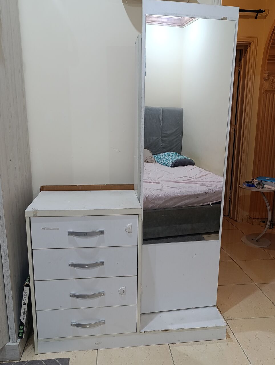 Jeddah, Furniture, SAR 200,  Dresser With Mirror, With Drawers, With Storage Shelves