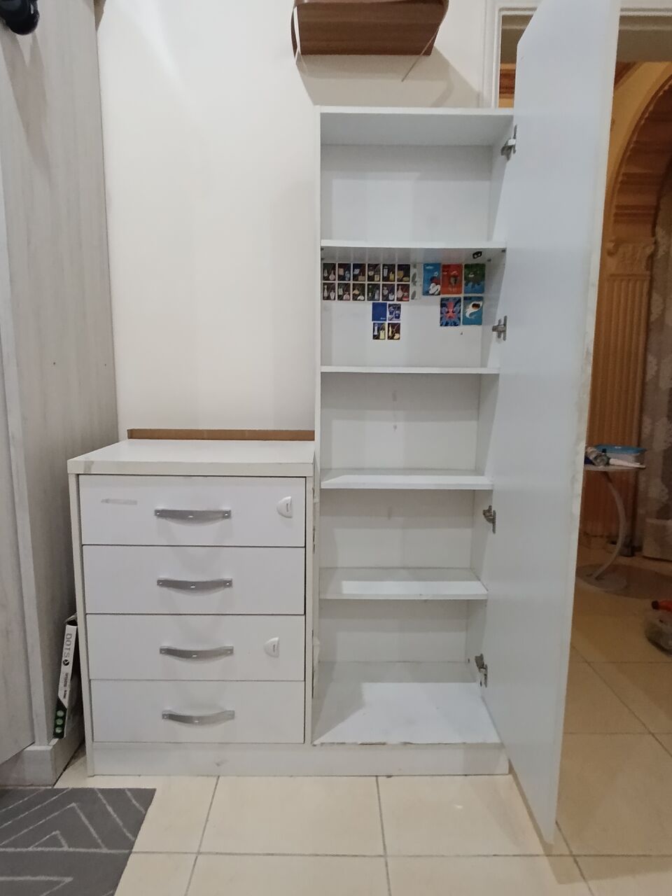Jeddah, Furniture, SAR 200,  Dresser With Mirror, With Drawers, With Storage Shelves