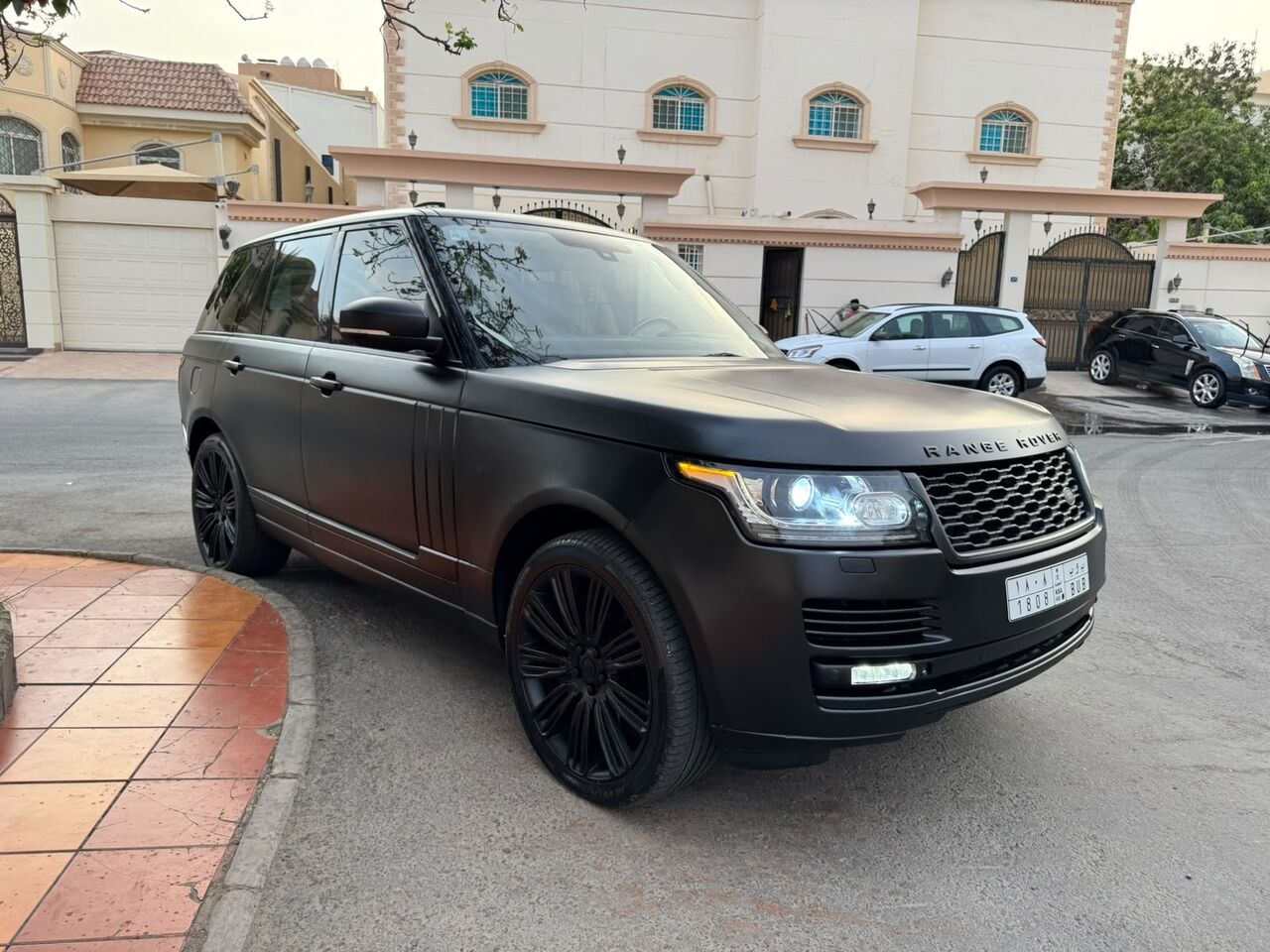 Jeddah, Vehicles, Cars & Trucks , SAR 80000,  Land Rover Range Rover,  2013,  Automatic,  203000 KM,  Range Rover Vogue SE Super Charge