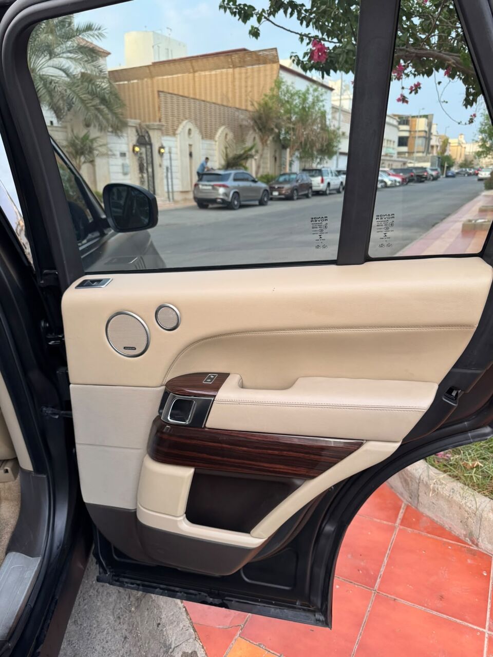 Jeddah, Vehicles, Cars & Trucks , SAR 80000,  Land Rover Range Rover,  2013,  Automatic,  203000 KM,  Range Rover Vogue SE Super Charge