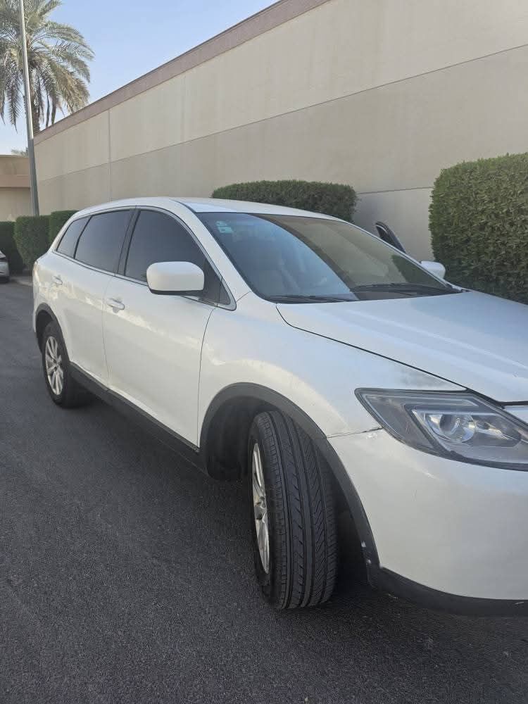 Riyadh, Vehicles, Cars & Trucks , SAR 20000,  2009,  2009,  Automatic,  264000 KM,  Urgent Sale  Car Brand: Mazda Cx9 []full Options]  Model-year:   Variant:   Ow