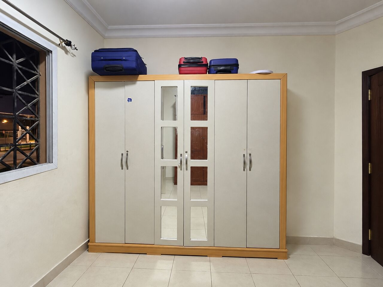 Al Malaz, Furniture, SAR 200,  6 Door Wardrobe In Excellent Condition