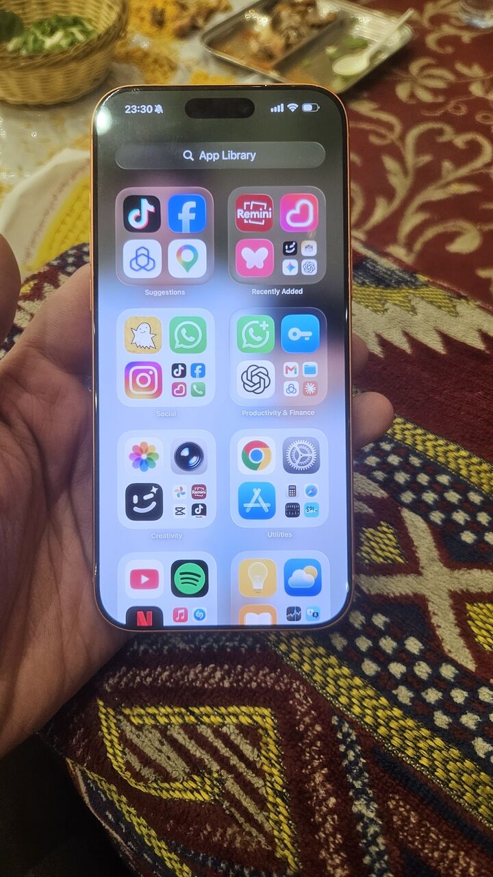 Madinah, Mobile Phones, SAR 4600,  Iphone 17 Pro Max.UK Variant Physics Dual Sim. Battery Health 100%