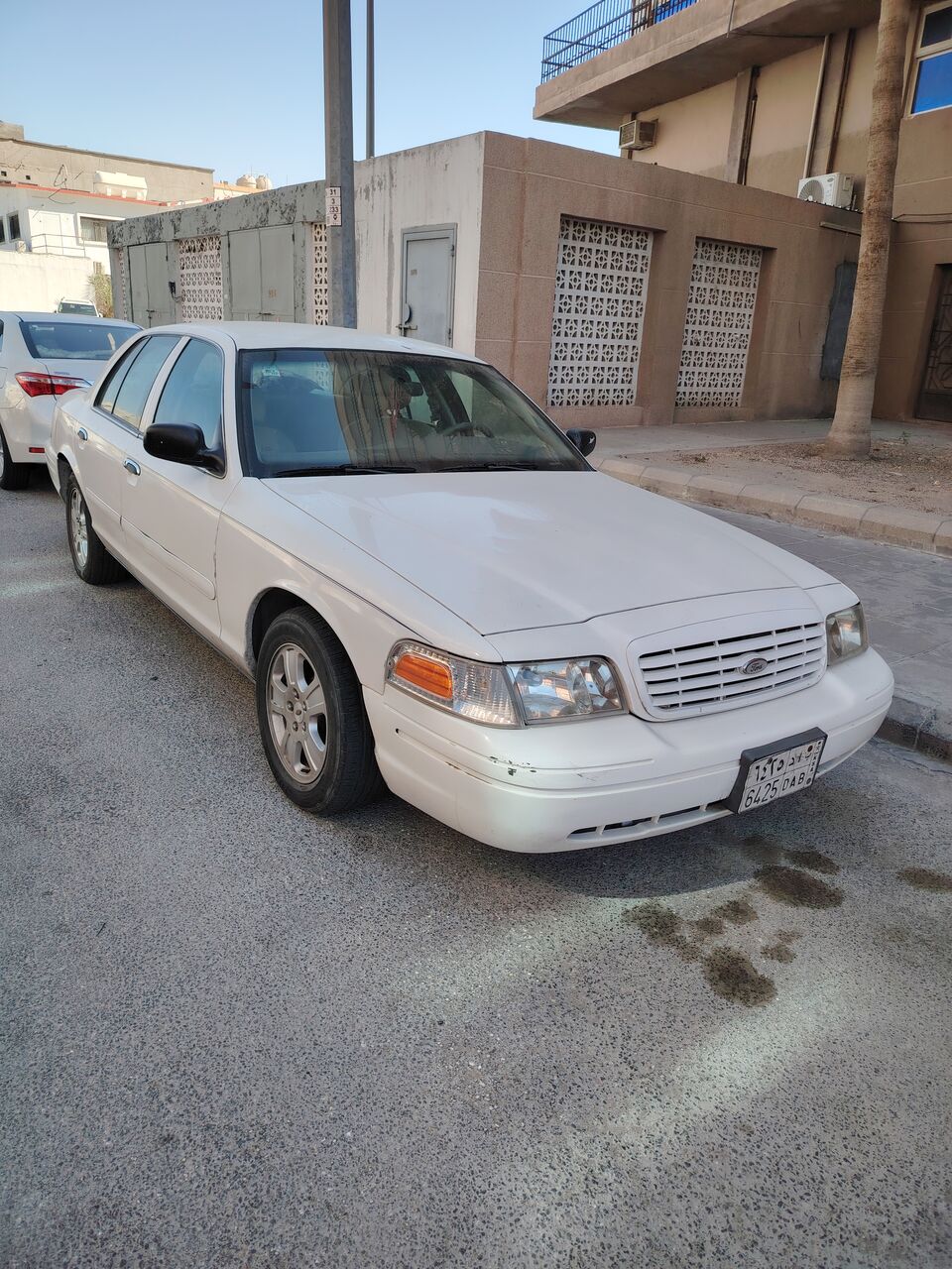 Riyadh, Vehicles, Cars & Trucks , SAR 15200,  Ford Crown Victoria,  2004,  Automatic,  58 KM,  Neat & Clean In Personal Use Only No Machenical Issue Eng.& Gear AC Working Wel Suspension