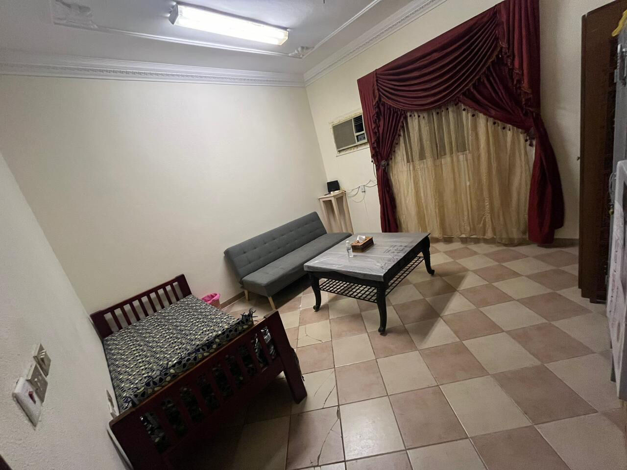 Jeddah, Rooms for Rent, SAR 950/month,  ONE BEDROOM Availabe In Two Bedrooms Flat