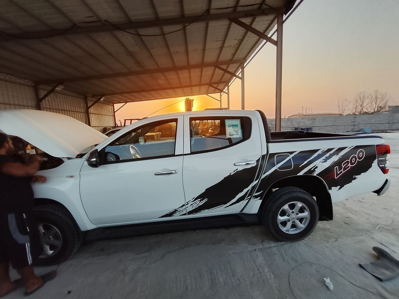 Riyadh, Vehicles, Cars & Trucks , SAR 5500,  Ac 2-Litre,  2023,  Automatic,  240085 KM,  Mitsubishi Double Cabin Pickup (4x4) For Rent Available