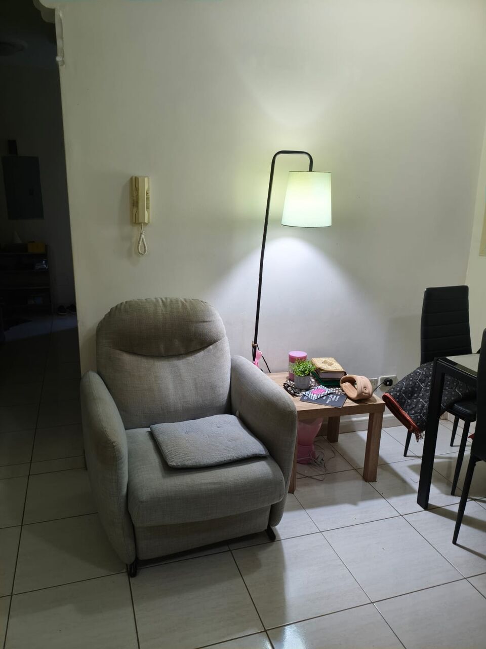 Al Rakah Al Shamaliyah, Household Items, SAR 29000,  Family Flat With Household Items