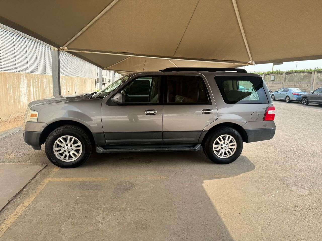 Al Bawadi, Vehicles, Cars & Trucks , SAR 38000,  Ford Expedition XL,  2013,  Automatic,  222000 KM,    &ndash; First Owner, Original Paint