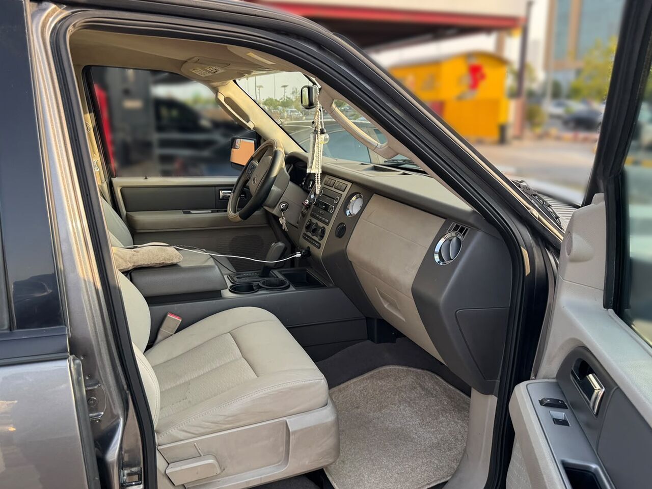 Al Bawadi, Vehicles, Cars & Trucks , SAR 38000,  Ford Expedition XL,  2013,  Automatic,  222000 KM,    &ndash; First Owner, Original Paint