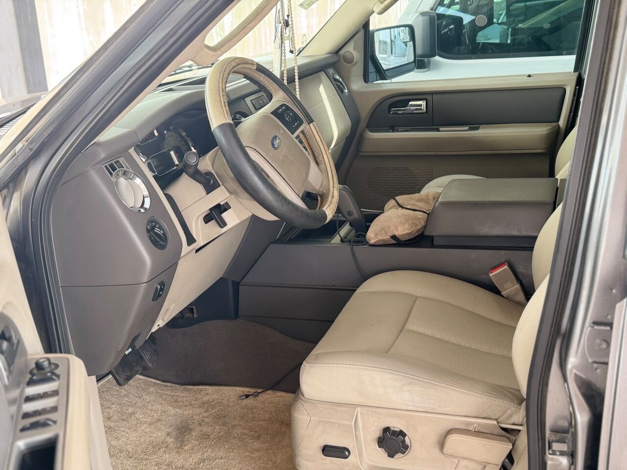 Al Bawadi, Vehicles, Cars & Trucks , SAR 38000,  Ford Expedition XL,  2013,  Automatic,  222000 KM,    &ndash; First Owner, Original Paint