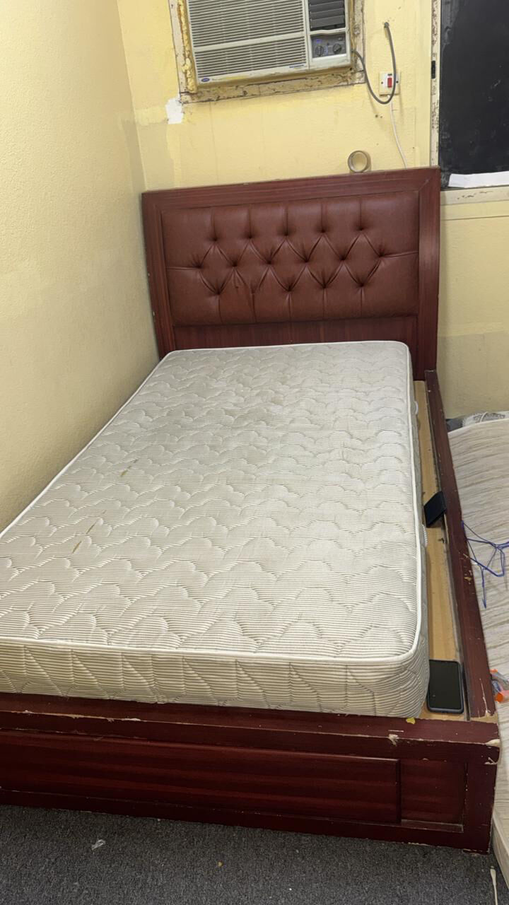 Jubail, Furniture, SAR 300,  Coat
