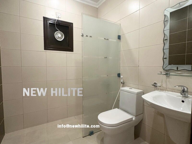 Kuwait City, Villas, KWD 1000,  Spacious 4BR Floor For Rent In Al Siddeeq