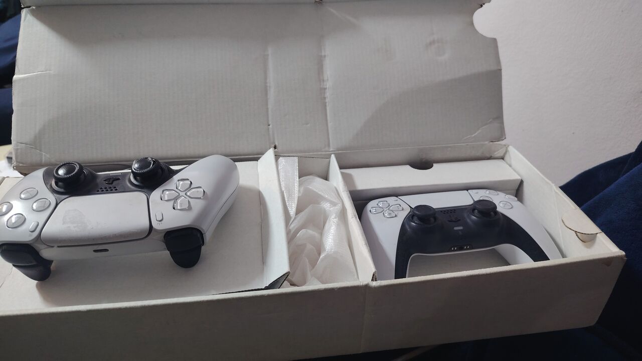 Riyadh, Appliances, SAR 1800,  Ps5 With Two Controller