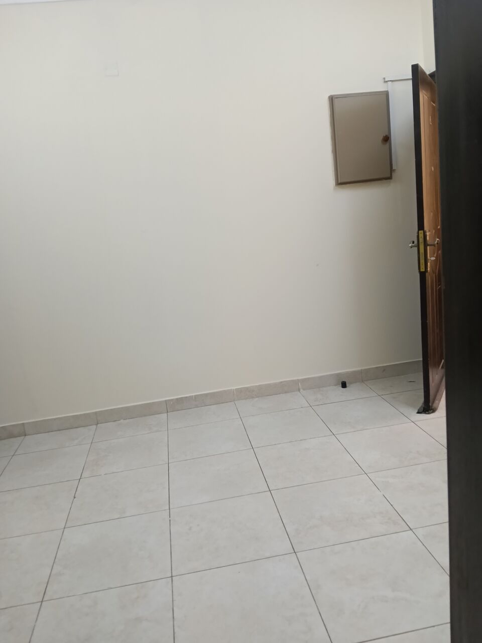 Gudaibiya, Apartments, Flats, Houses & Villas, BHD 160/month,  1 BR,  1 Bedroom Unfurnished Flat For Rent With Ewa Unlimited