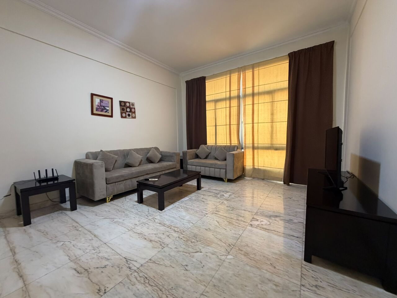 Juffair, Apartments, Flats, Houses & Villas, BHD 320/month,  Furnished,  2 BR,  Apartment For Rent In Juffair