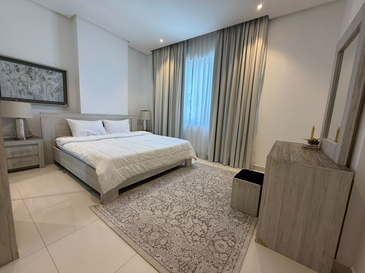 Juffair, Apartments, Flats, Houses & Villas, BHD 350/month,  Furnished,  1 BR,  Apartment For Rent In Juffair