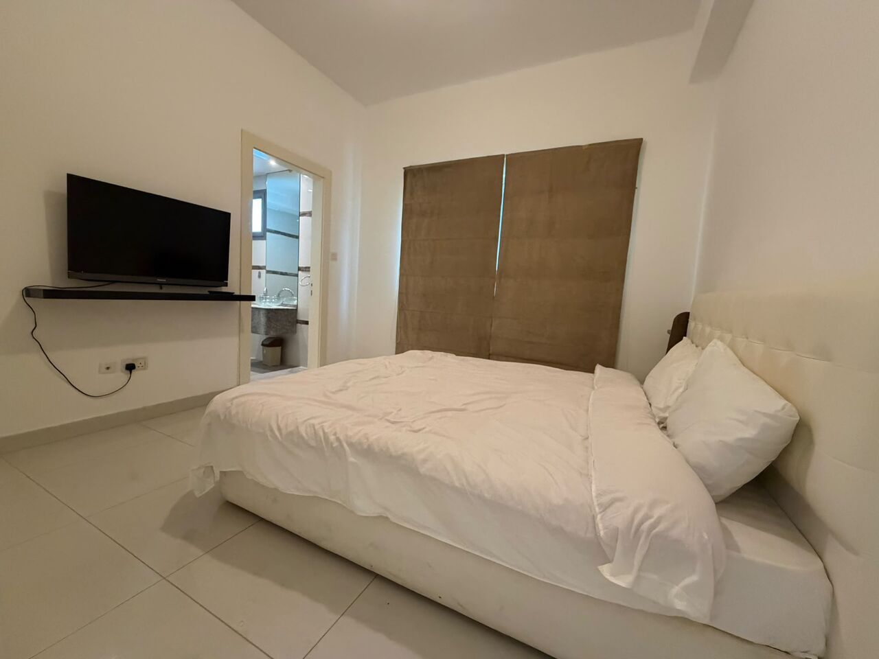 Juffair, Apartments, Flats, Houses & Villas, BHD 500/month,  Furnished,  3 BR,  Duplex APARTMENT For Rent In Juffair