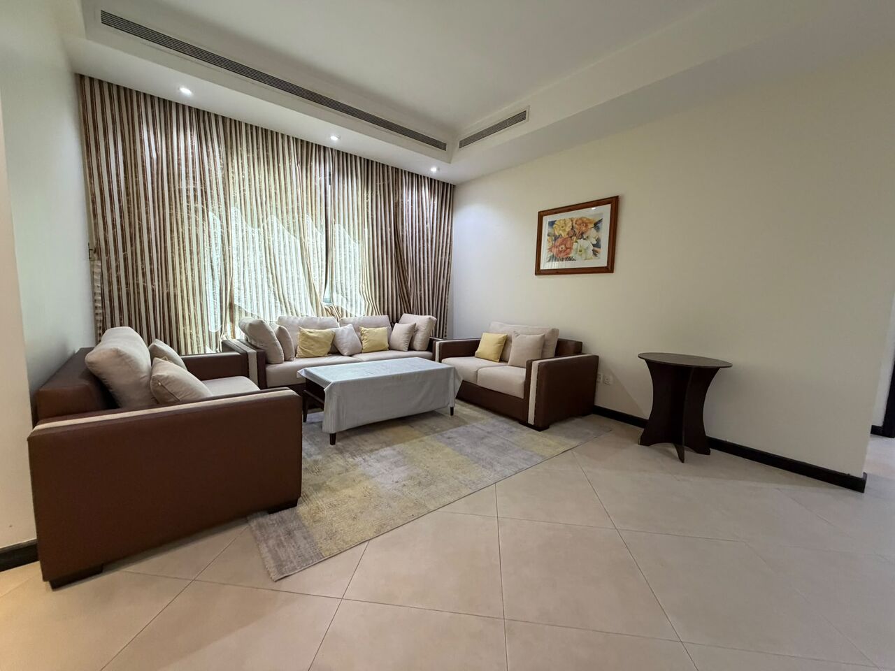 Juffair, Apartments, Flats, Houses & Villas, BHD 280/month,  Furnished,  1 BR,  Apartment For Rent In Juffair